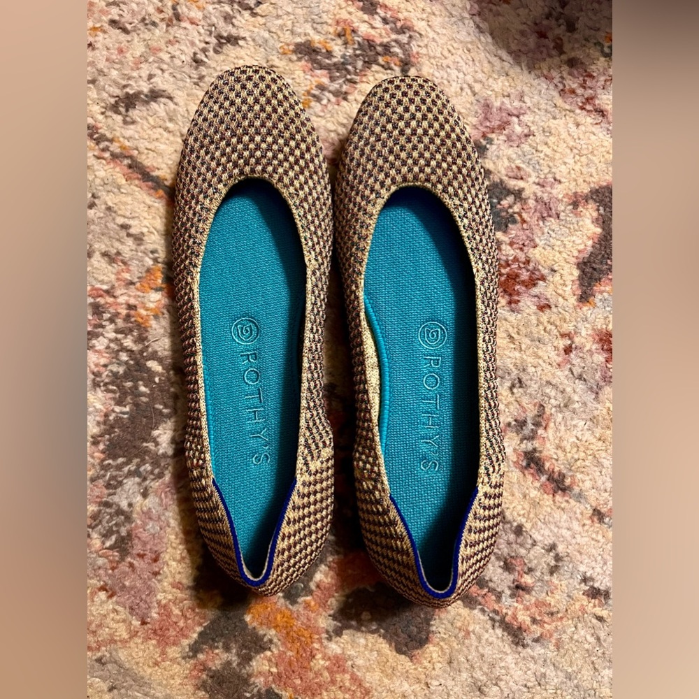 NWOT Rothys Gold Metallic Square Flats